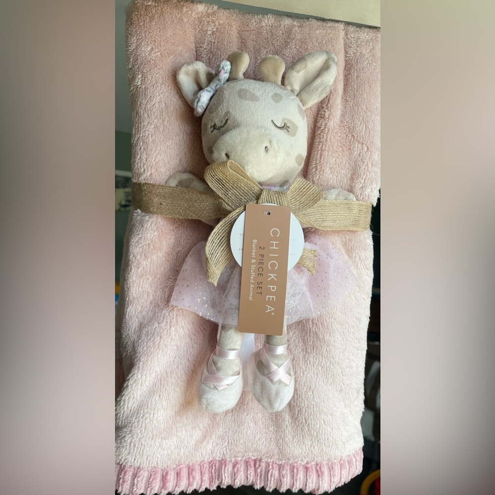 Chick Pea Baby Blanket With Giraffe Plush Toy 2Pc Gift Set 30x36 Baby Shower NEW